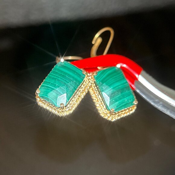 Stunning Large 14K Gold Malachite Dangle Earrings - Picture 6 of 8